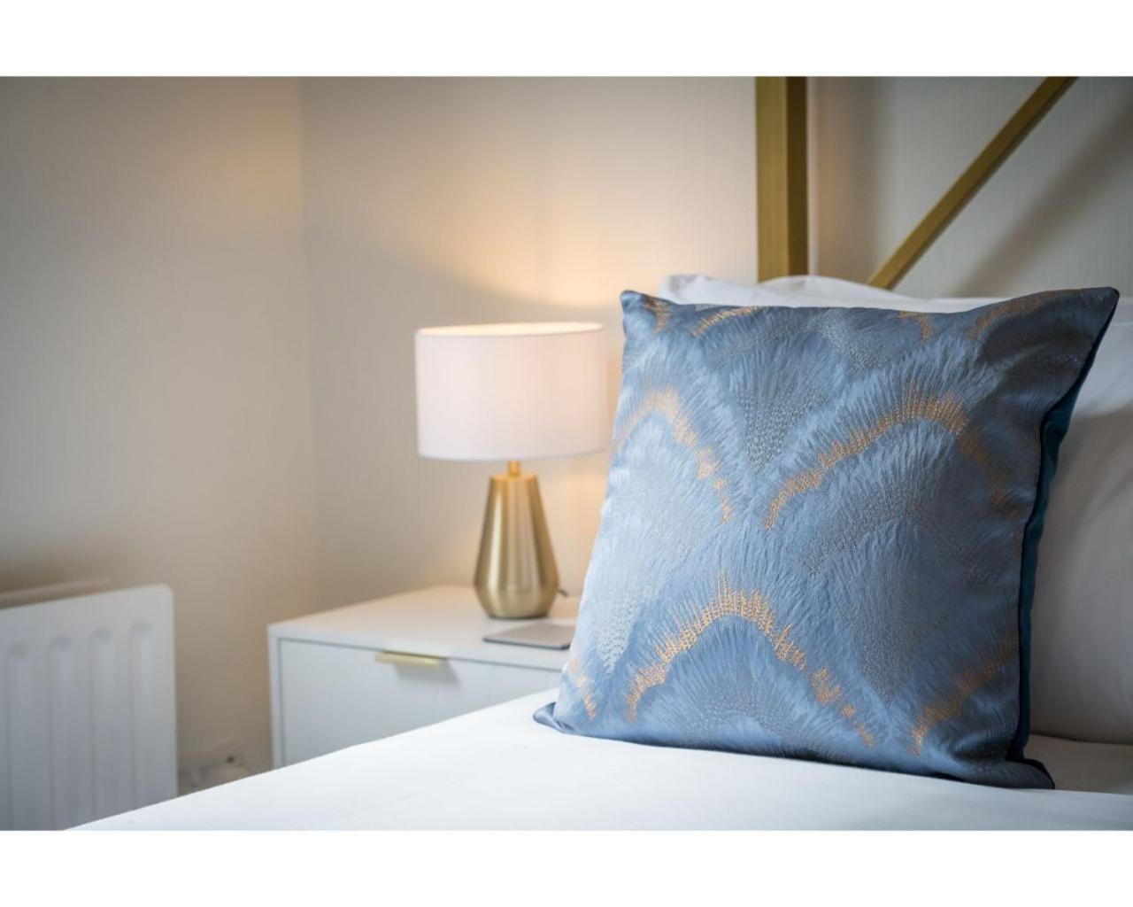 Central Belfast Apartments Chic Luxe R&R Quarto foto