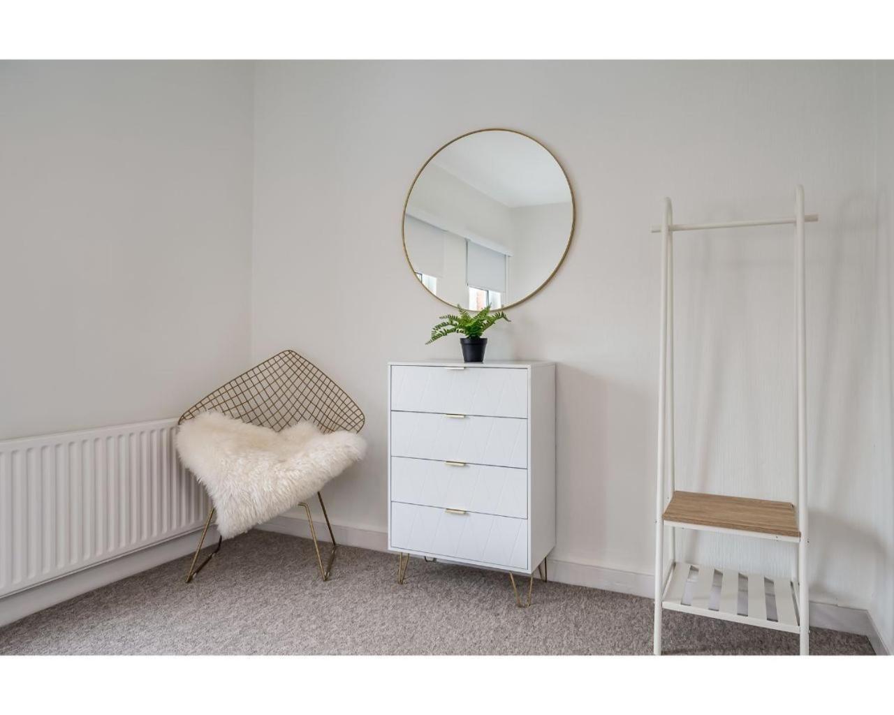 Central Belfast Apartments Chic Luxe R&R Quarto foto